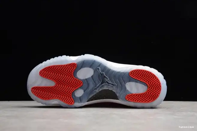 HYPE Air Jordan RetroGym Red 11 378037-623 0520
